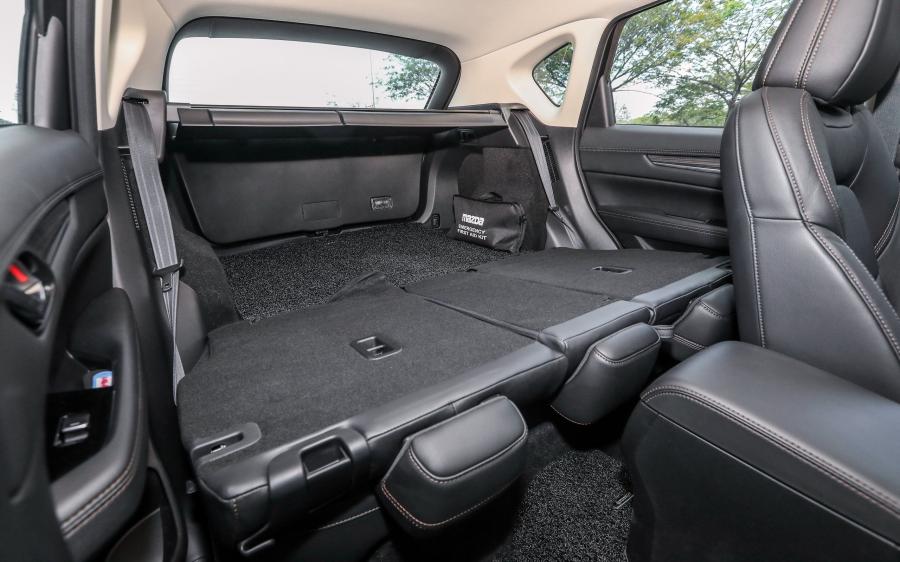 Интерьер Mazda CX-5 2.2D GLS 2017 года  (MY) (фото 8 из 9)
